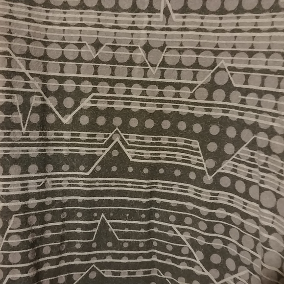 Carly- Lularoe - Picture 2 of 4